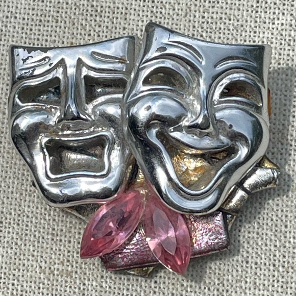 Vintage signed theater masks brooch - Picture 4 of 9